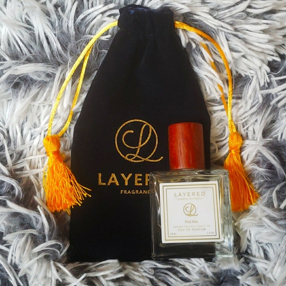 Be Layered First Kiss - Picture 1 of 2